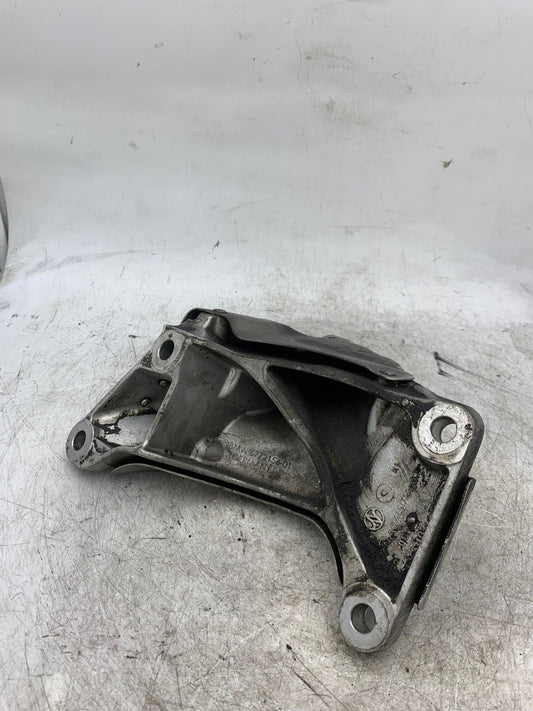 BMW 1 3 SERIES N54 RHS RIGHT SIDE ENGINE SUPPORT BRACKET 6772156