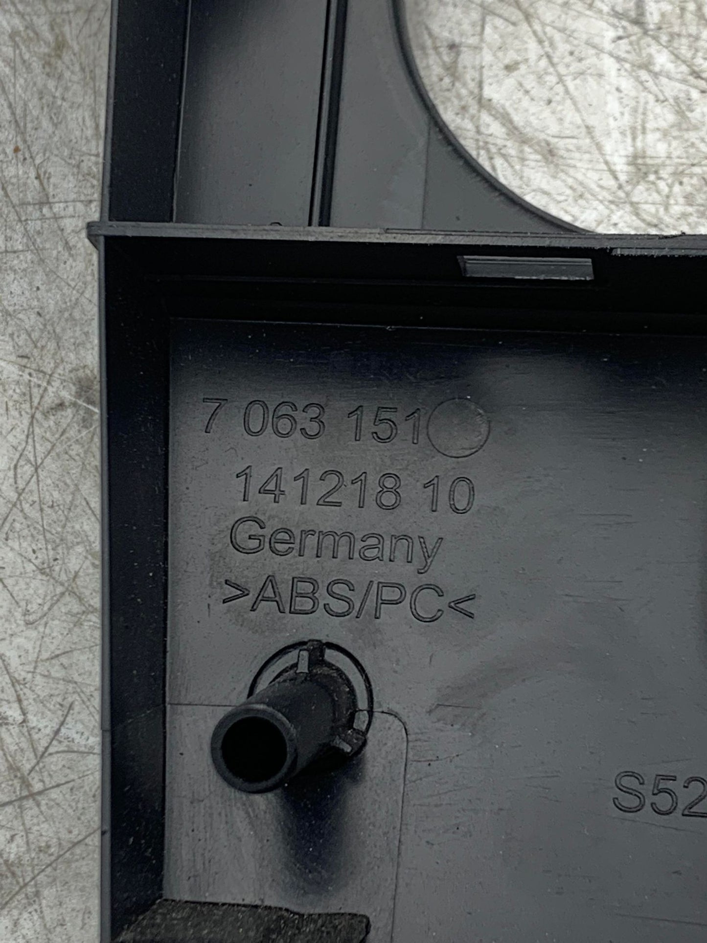 BMW 5 SERIES E60 CLIMATE CONTROL TRIM 7063151