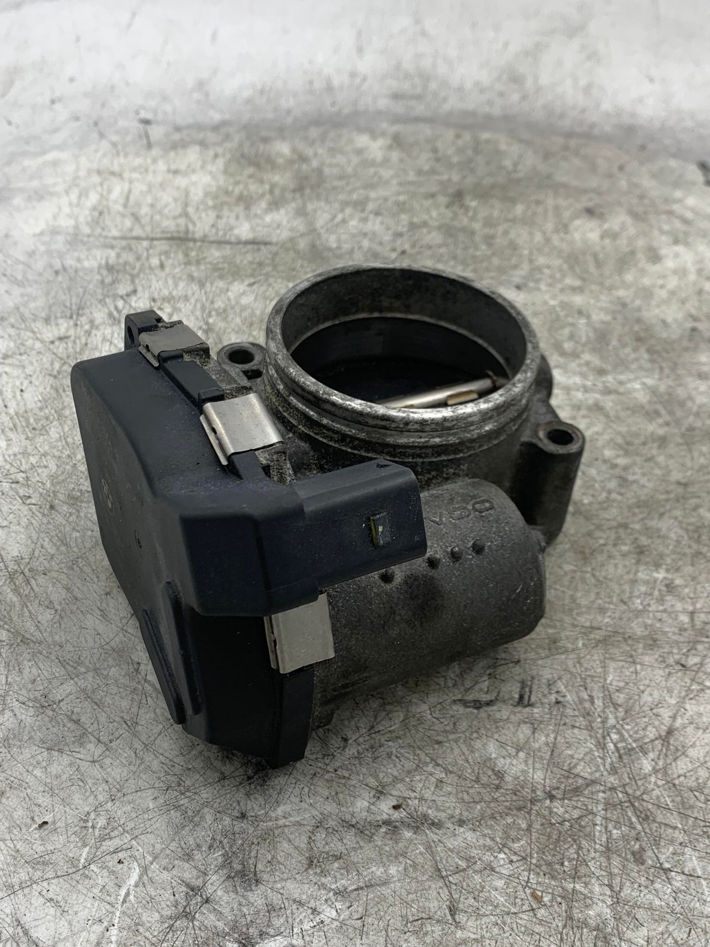 BMW 1 3 X SERIES N46 N46N THROTTLE BODY 7561066