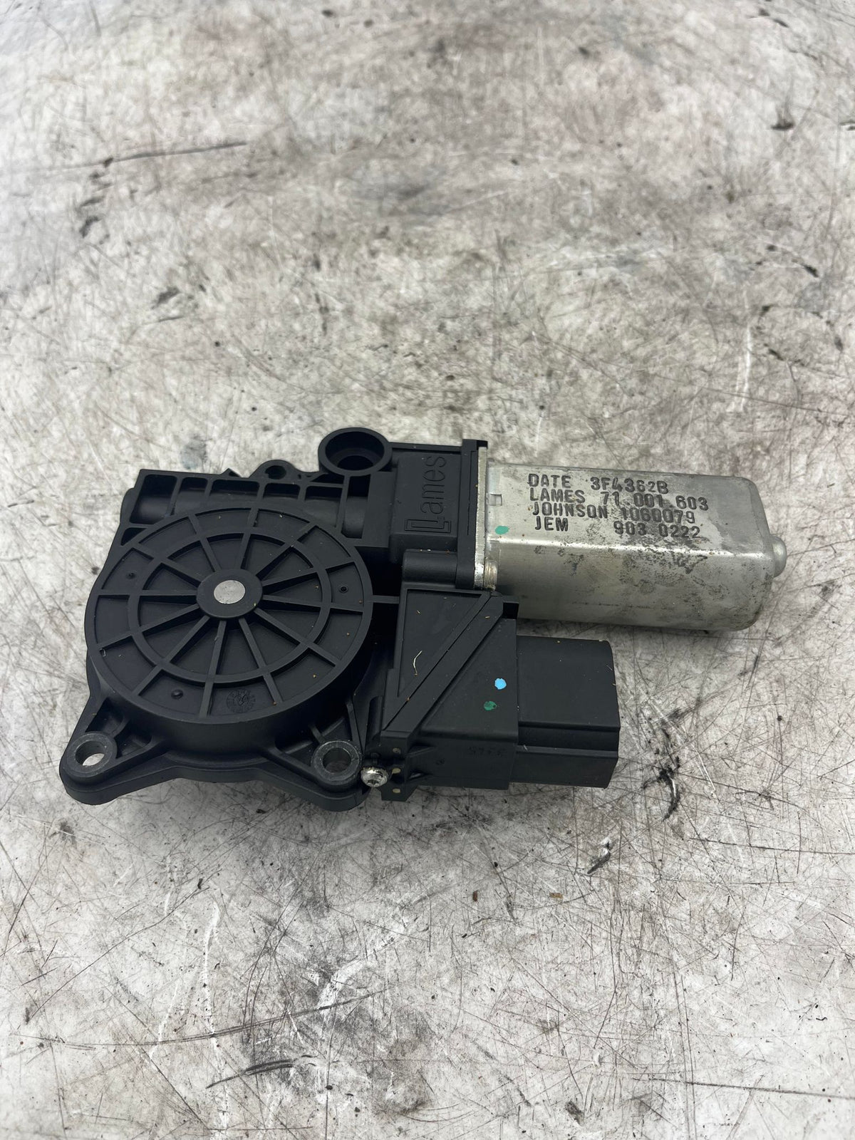 BMW 1 SERIES E81 E87 REAR RIGHT WINDOW REGULATOR MOTOR 71001603 - LRI Autoparts