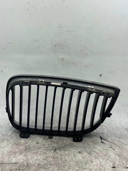 BMW 1 SERIES E87 CHROME RHS RIGHT FRONT KIDNEY GRILL 7077130