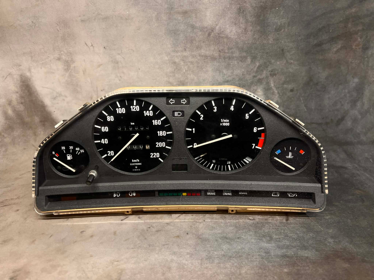 BMW E30 320i 323i 6-Cylinder Instrument Cluster - Motometer