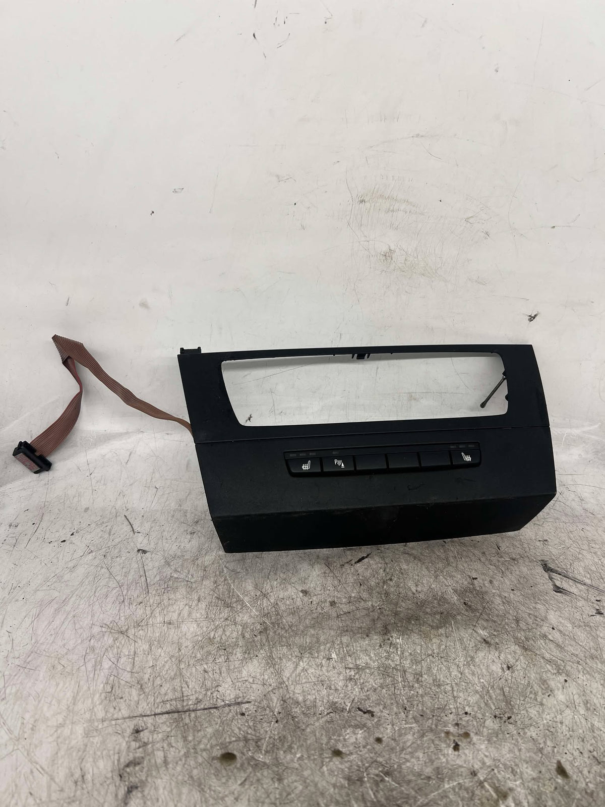 BMW E90 1 3 SERIES PARKING DISTANCE + HEATED SEATS PANEL BUTTON 6962591