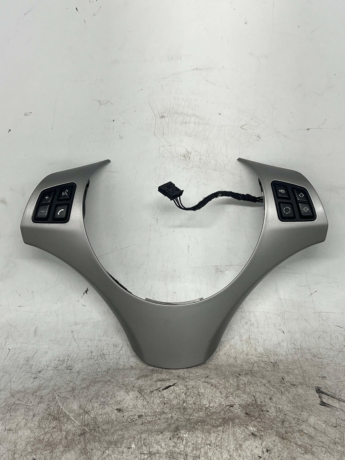 BMW 1 3 SERIES E87 E90 STEERING WHEEL TRIM - LRI Autoparts