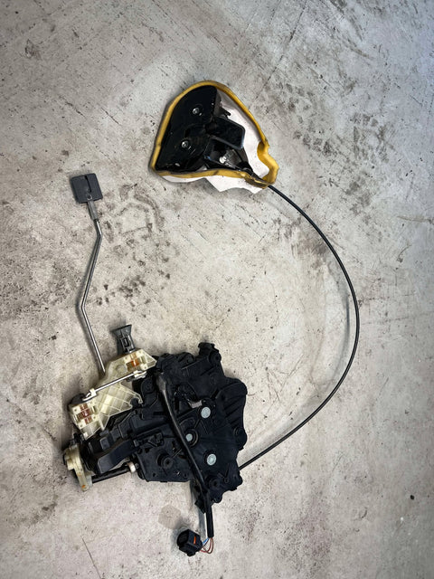 VOLKSWAGEN CADDY LEFT SLIDING DOOR LOCK 2K0843653BF