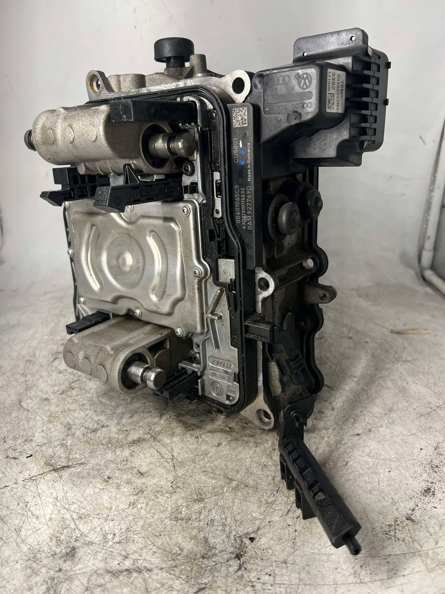VOLKSWAGEN AUDI 0AM DSG TRANSMISSION MECHATRONICS UNIT WITH TCU 0AM927769D