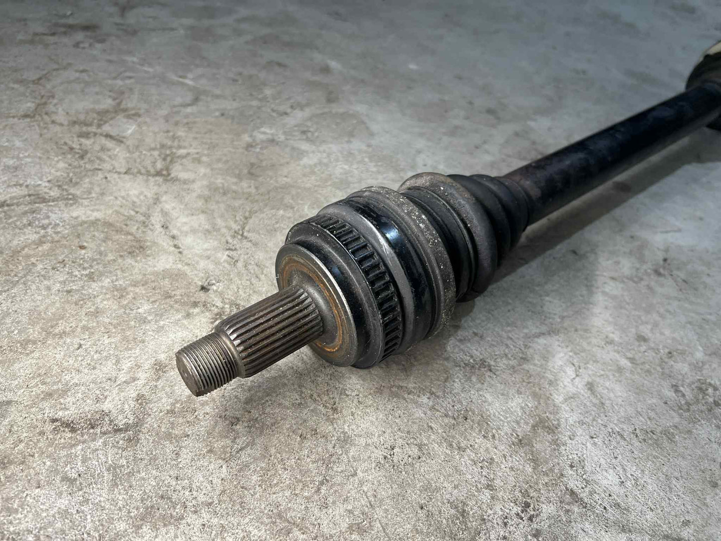 BMW 1 3 SERIES REAR RIGHT DRIVE SHAFT 7537716