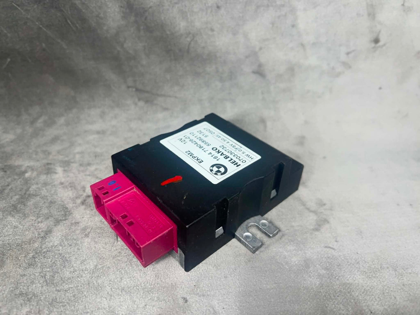 BMW 1 3 X SERIES FUEL PUMP CONTROL MODULE 7180426