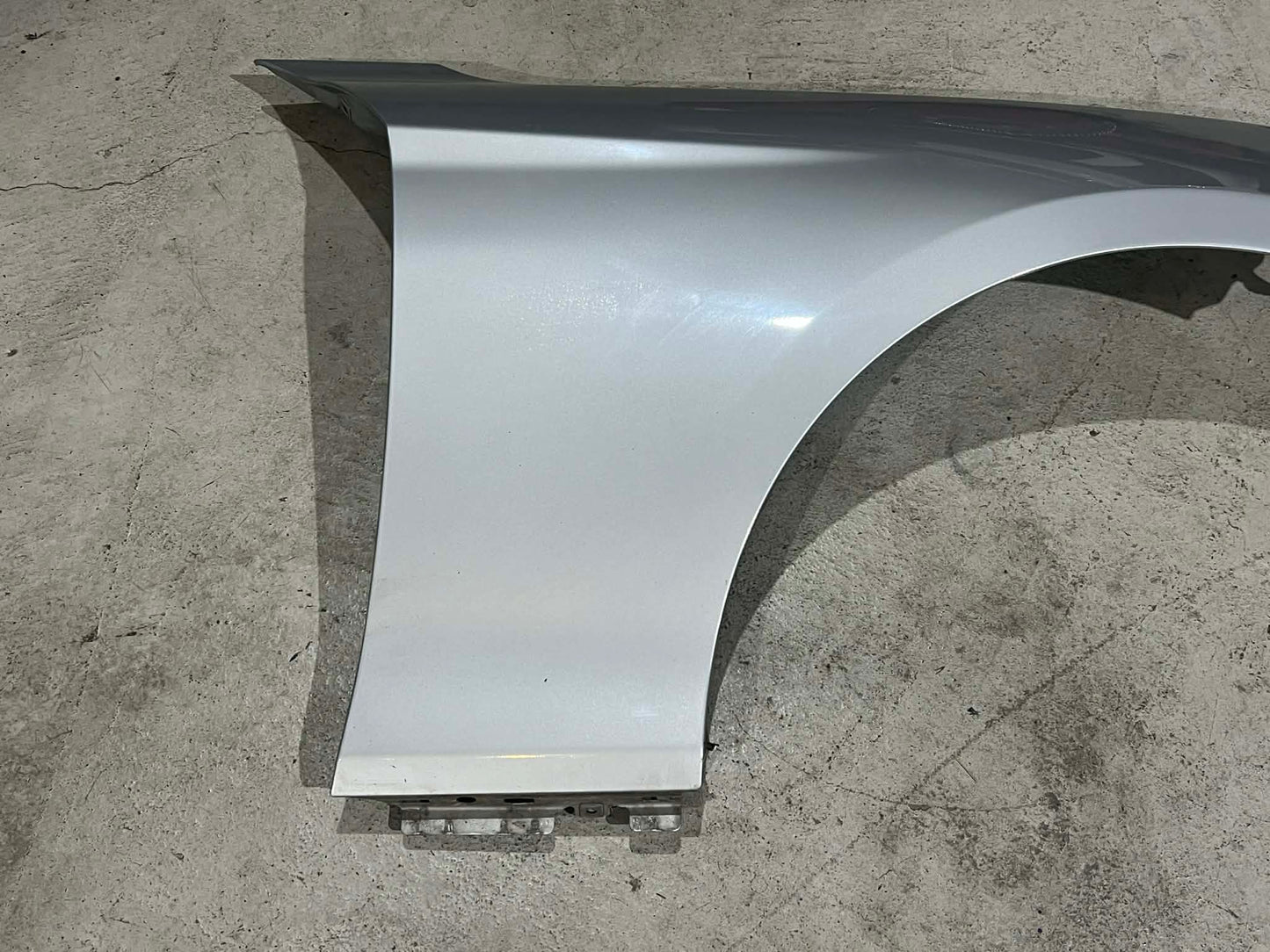 BMW 1 2 SERIES F20 F22 F23 DRIVERS SIDE FRONT RHS RIGHT GUARD SILVER 41007284646 2010-2021 - LRI Autoparts
