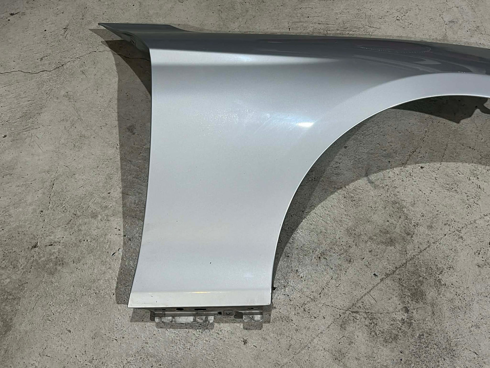 BMW 1 2 SERIES F20 F22 F23 DRIVERS SIDE FRONT RHS RIGHT GUARD SILVER 41007284646 2010-2021 - LRI Autoparts