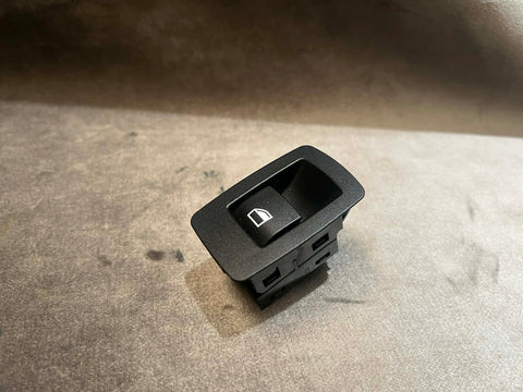 BMW 1 3 X F-SERIES REAR WINDOW SWITCH 9208106