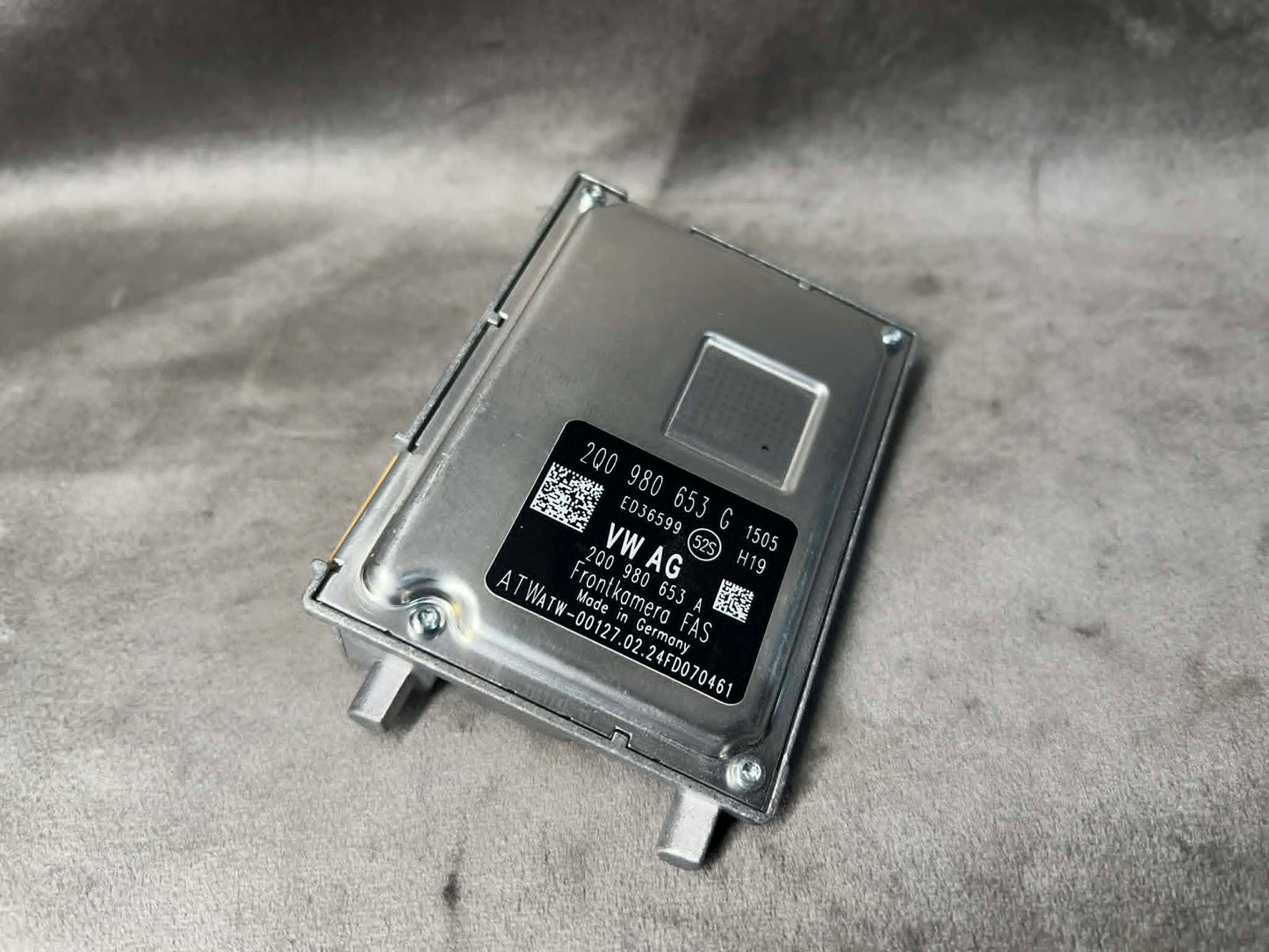 2Q0980653G