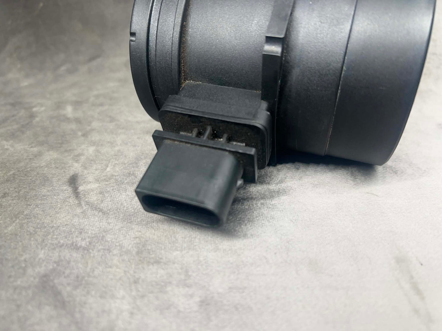 BMW 1 3 5 X SERIES MAF MASS AIR FLOW SENSOR 8509724 0281006146