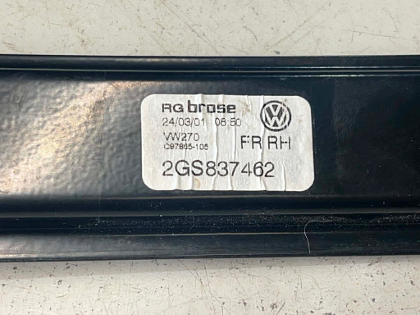 2GS837462 FRONT RIGHT