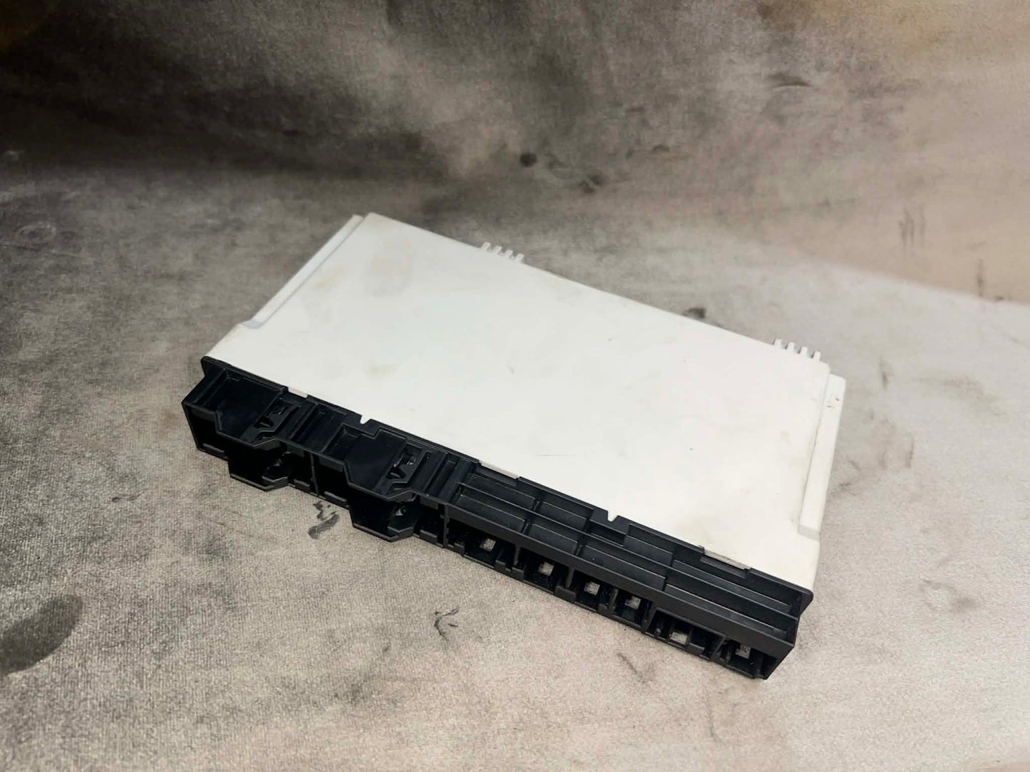 BMW E82 E90 E70 E71 FRONT SEAT MODULE 9221860 61359221860