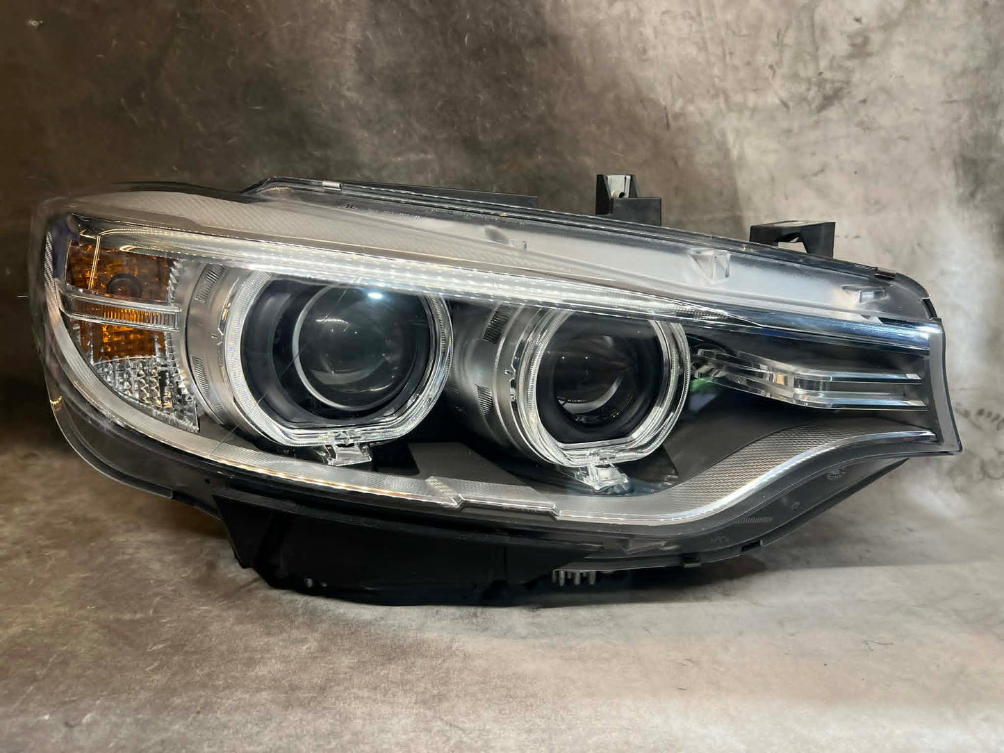 BMW 7410794