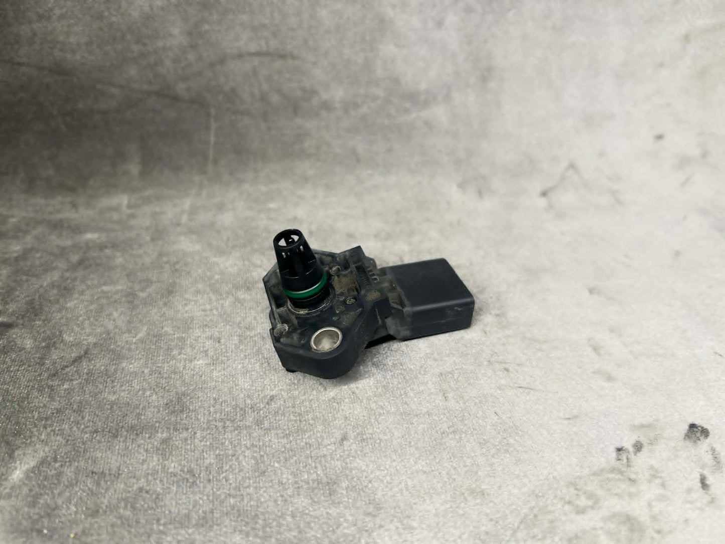 GENUINE VW AUDI MAP MANIFOLD PRESSURE SENSOR 03G906051E