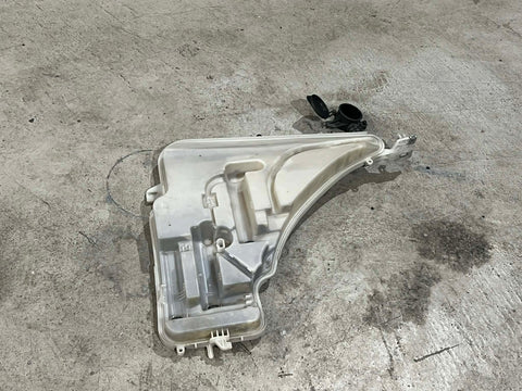 BMW 1 3 SERIES F20 F21 F31 WASHER FLUID RESERVOIR W/ HEADLIGHT CLEANING 7241676