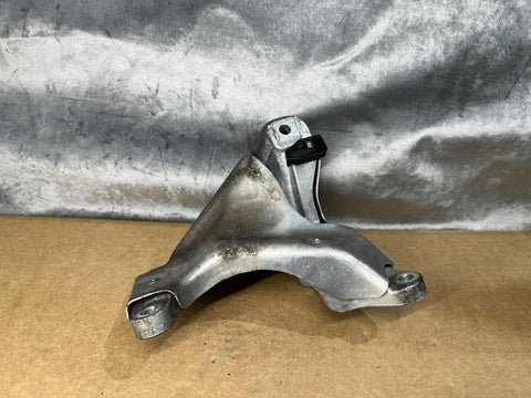 BMW 1 3 SERIES N54 RHS RIGHT SIDE ENGINE SUPPORT BRACKET 6772156