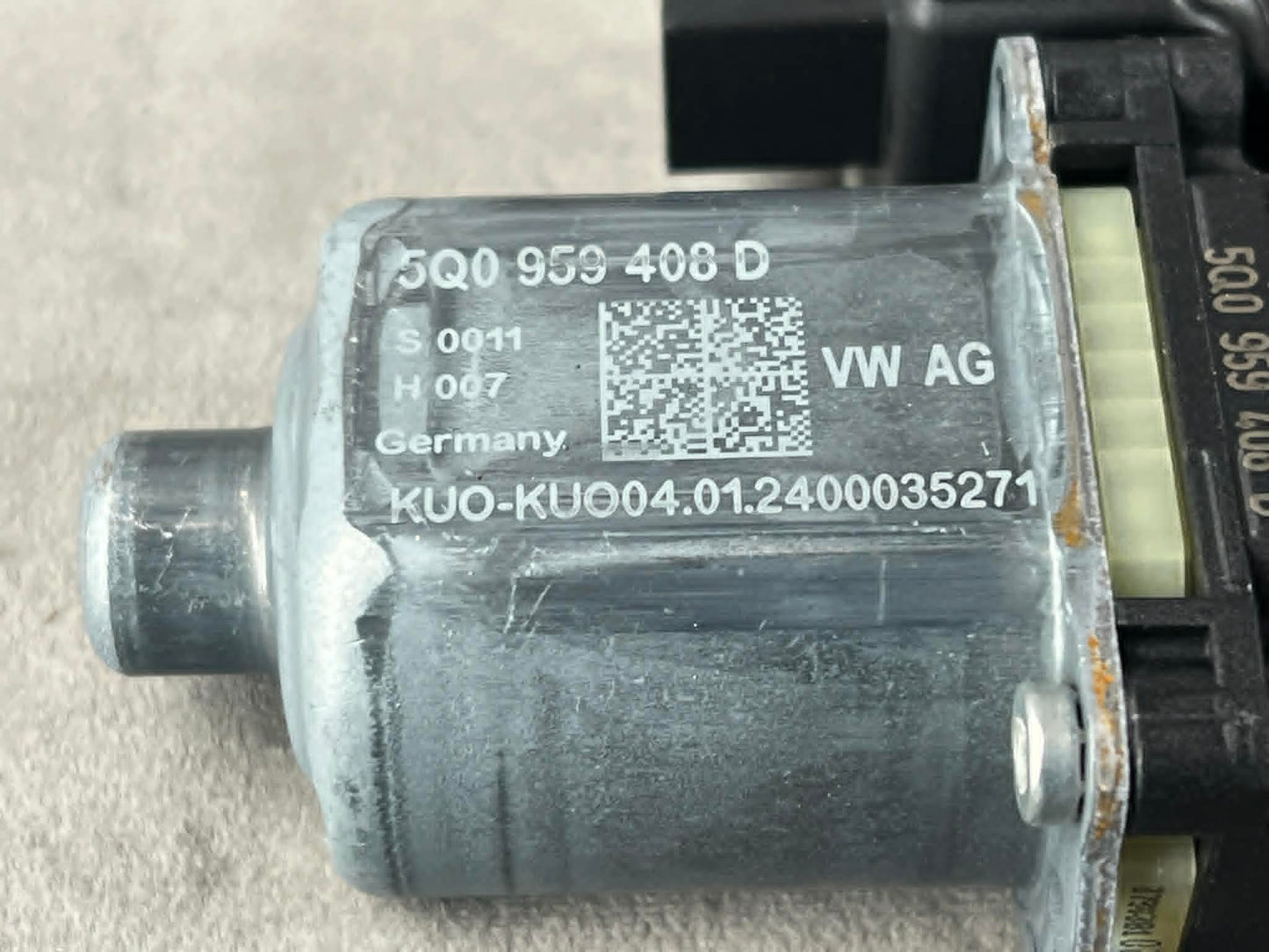 5Q0959408D