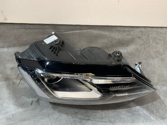 VOLKSWAGEN JETTA 2011-2018 RHS RIGHT XENON HEADLIGHT 5C8941752B
