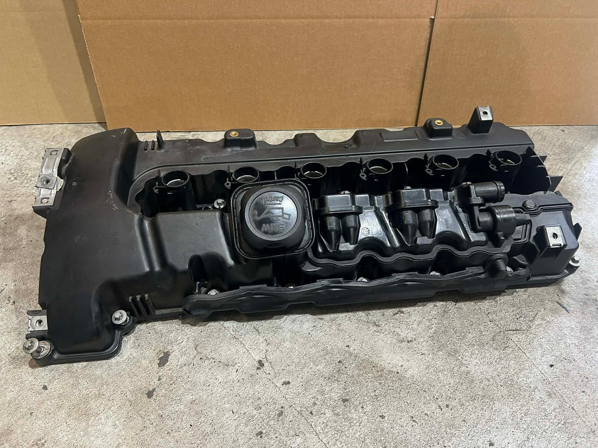 BMW 1 3 5 7 X SERIES N54 ROCKER COVER 11127565284 - LRI Autoparts