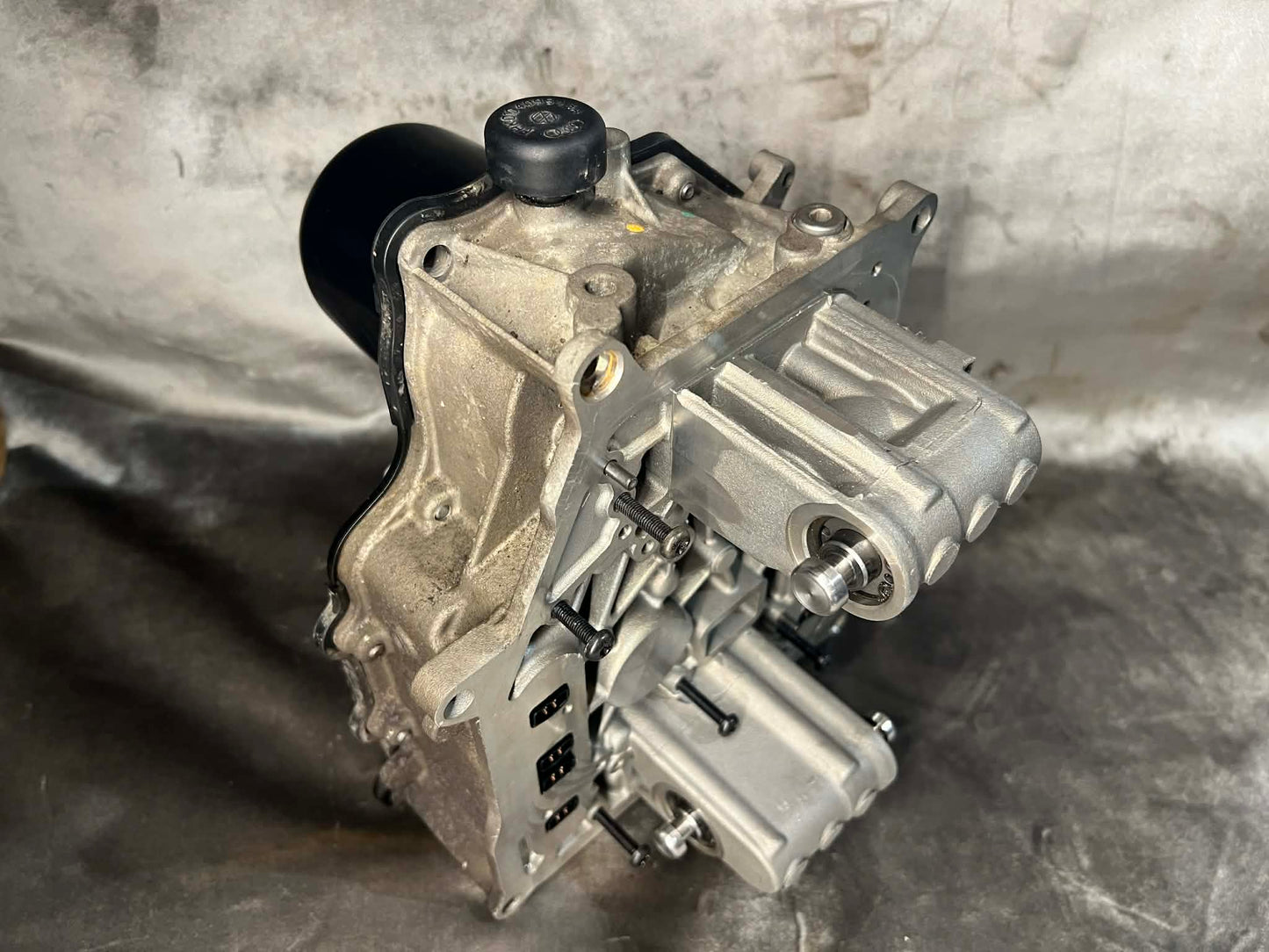 VOLKSWAGEN AUDI DQ200 0AM MECHATRONIC UNIT 0AM325065T