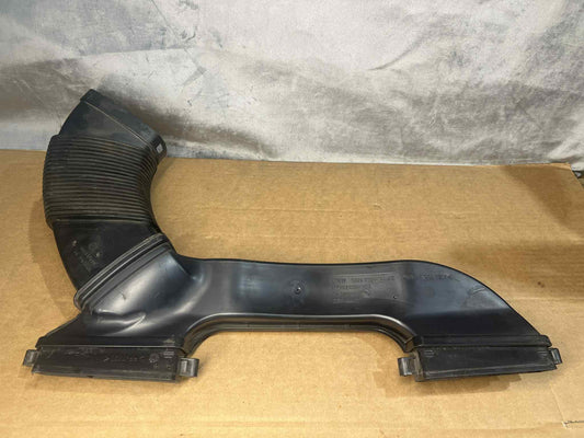BMW 1 SERIES E82 E87 E88 AIR INTAKE DUCT 7565281