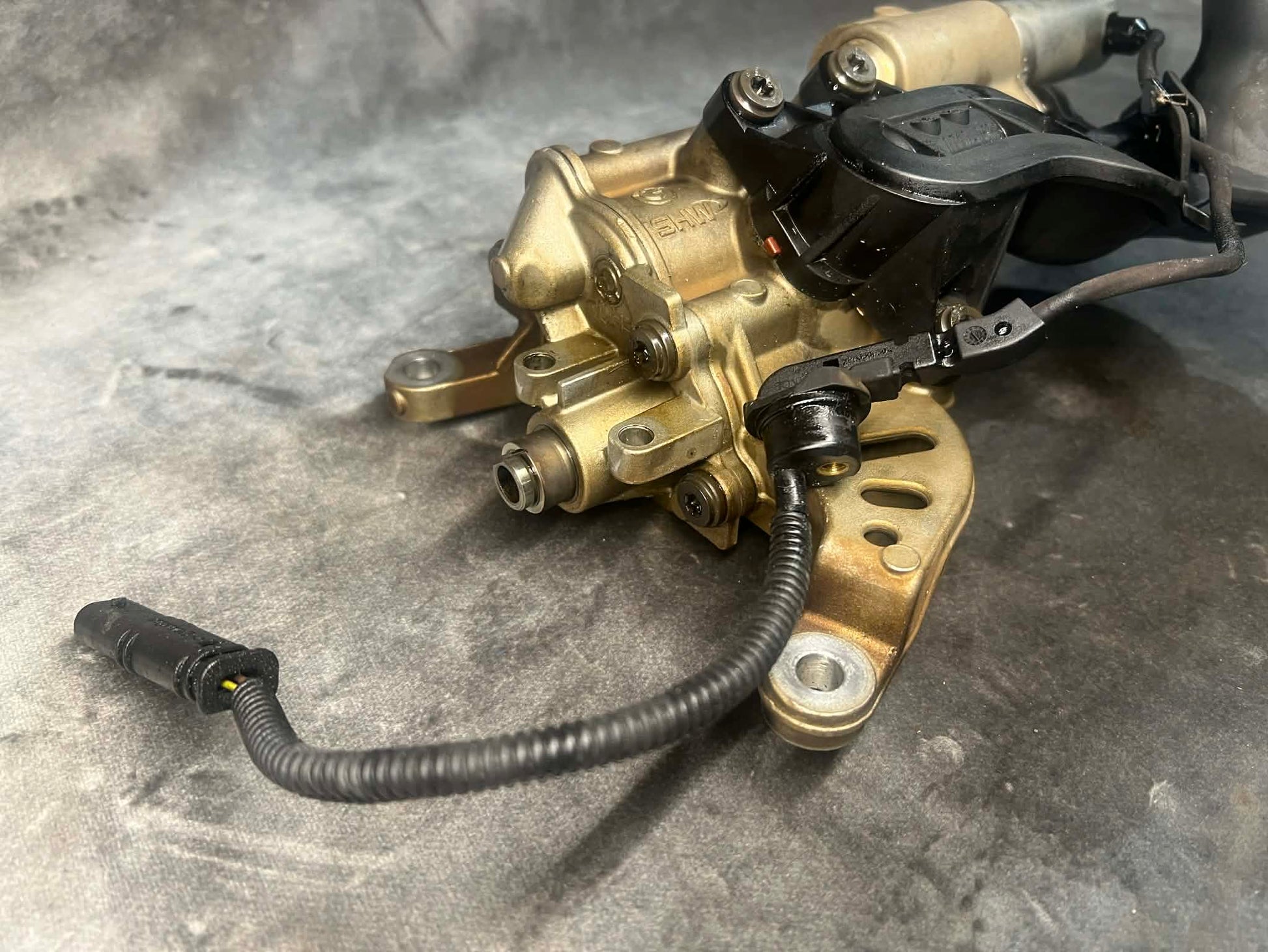 BMW 1 3 SERIES N13 ENGINE OIL PUMP 11418601646 - LRI Autoparts