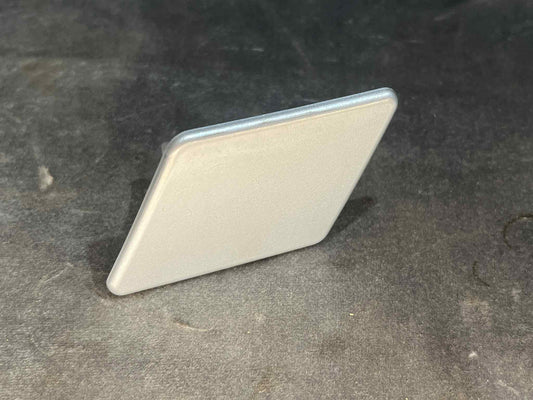 BMW 3 SERIES E90 FRONT LEFT HEADLIGHT WASHER COVER 7202671