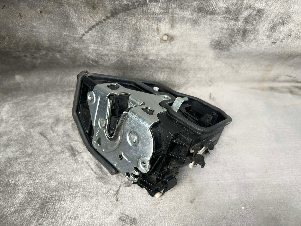 BMW 1 2 3 4 5 6 7 X SERIES FRONT LEFT DOOR LOCK 7202145 - LRI Autoparts