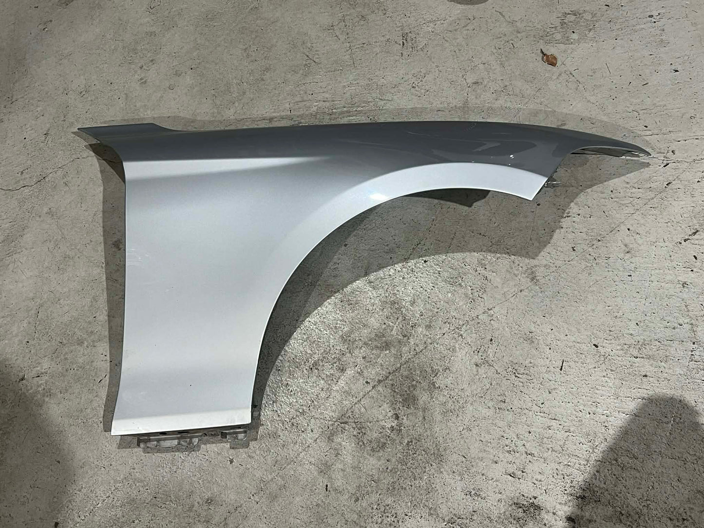 BMW 1 2 SERIES F20 F22 F23 DRIVERS SIDE FRONT RHS RIGHT GUARD SILVER 41007284646 2010-2021 - LRI Autoparts