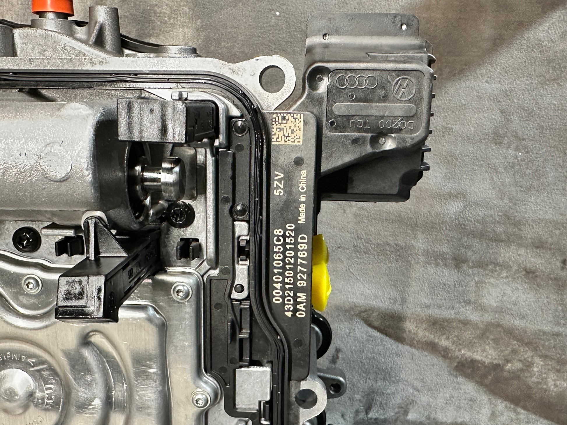 NEW Volkswagen Audi DQ200 0AM DSG Mechatronics Unit with TCU 0AM927769D 0AM325065S - LRI Autoparts