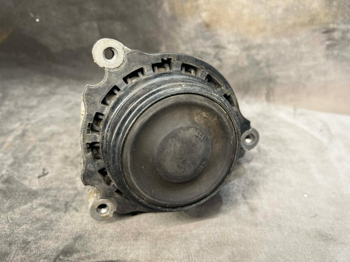 BMW 1 2 3 4 SERIES F20 F21 F22 F30 F31 F32 N20 RIGHT SIDE ENGINE MOUNT 6855456