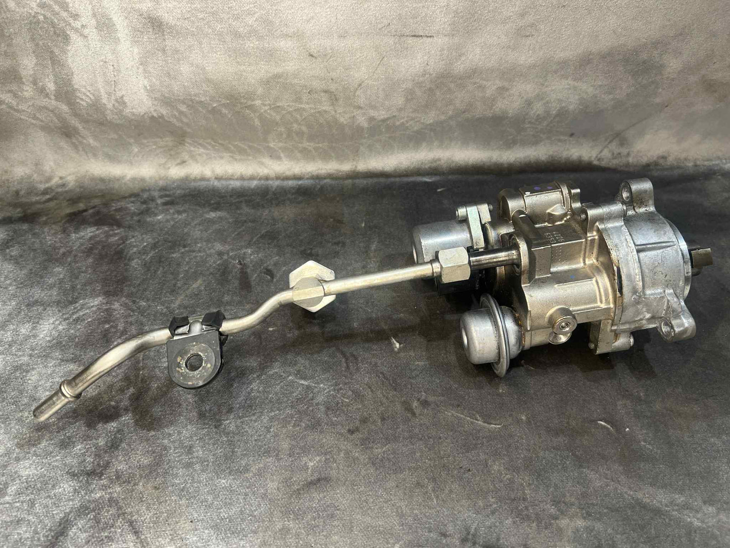 BMW 1 3 X SERIES N54 HPFP HIGH PRESSURE FUEL PUMP 7613933