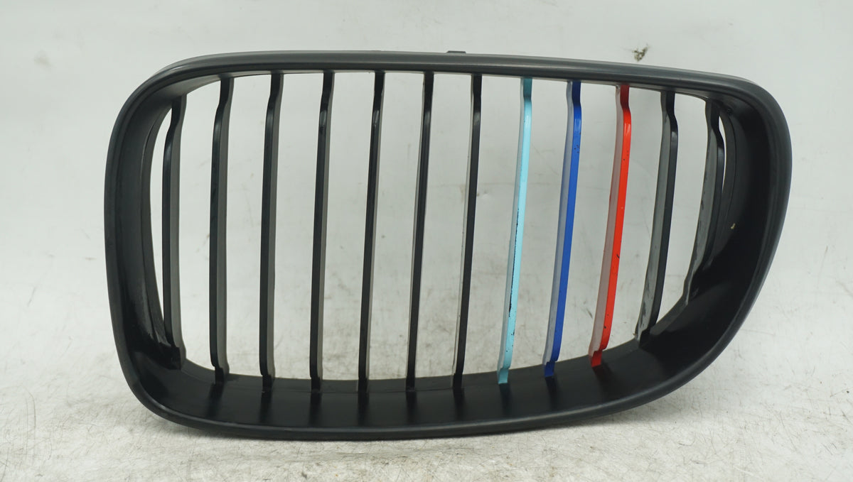BMW 1 SERIES E82 E88 LEFT KIDNEY GRILLE BLACK - LRI Autoparts