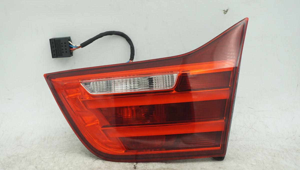 BMW 4 SERIES F32 F33 RIGHT INNER TAIL LIGHT 7296102