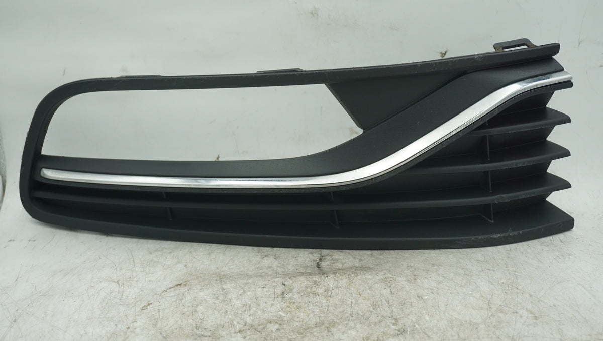 VW POLO 6R FRONT RIGHT FOG LIGHT GRILLE 6C0853666