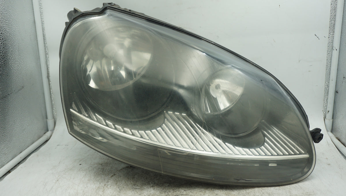 VW GOLF MK5 FRONT RIGHT HEADLIGHT 1K6941006 - LRI Autoparts