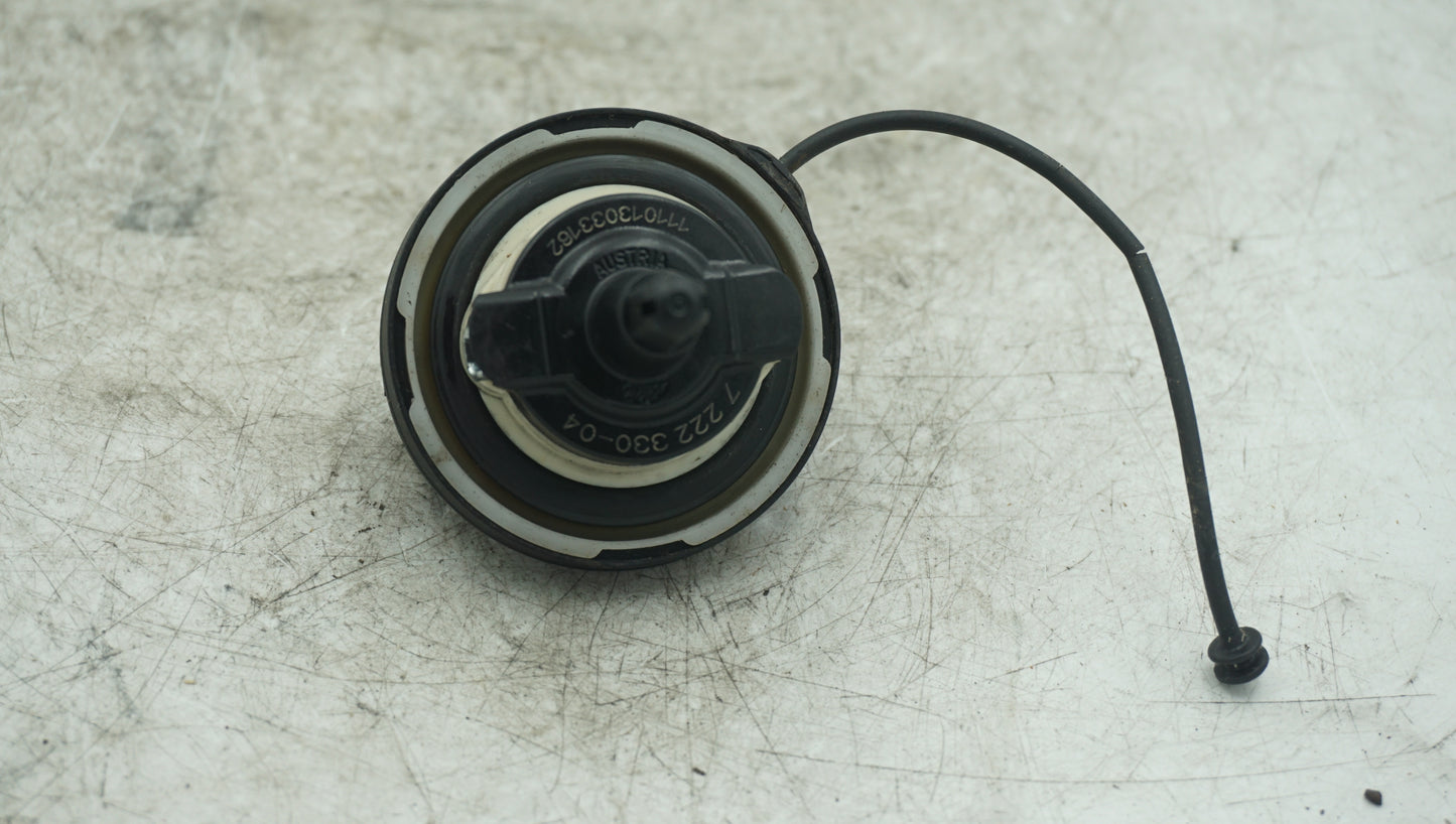 BMW 1 3 5 X SERIES FUEL PETROL CAP 7222330