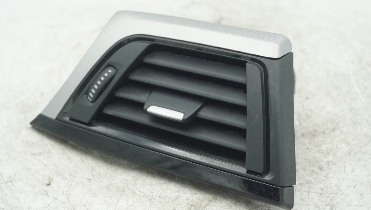 BMW 4 SERIES E32 E33 RIGHT SIDE DASH AIR VENT 9231995