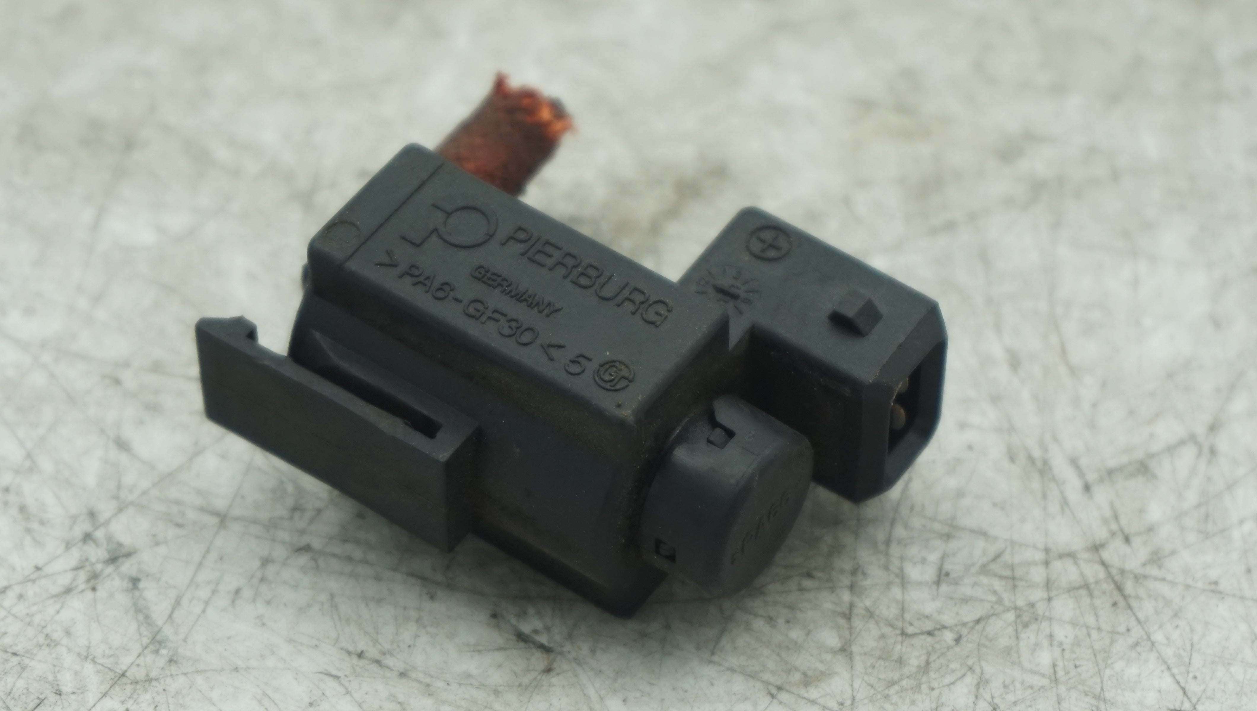 BMW EGR CONTROL VALVE 702318 LRI Autoparts