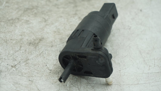 VW AUDI WINDCREEN WASHER FLUID PUMP 6955651