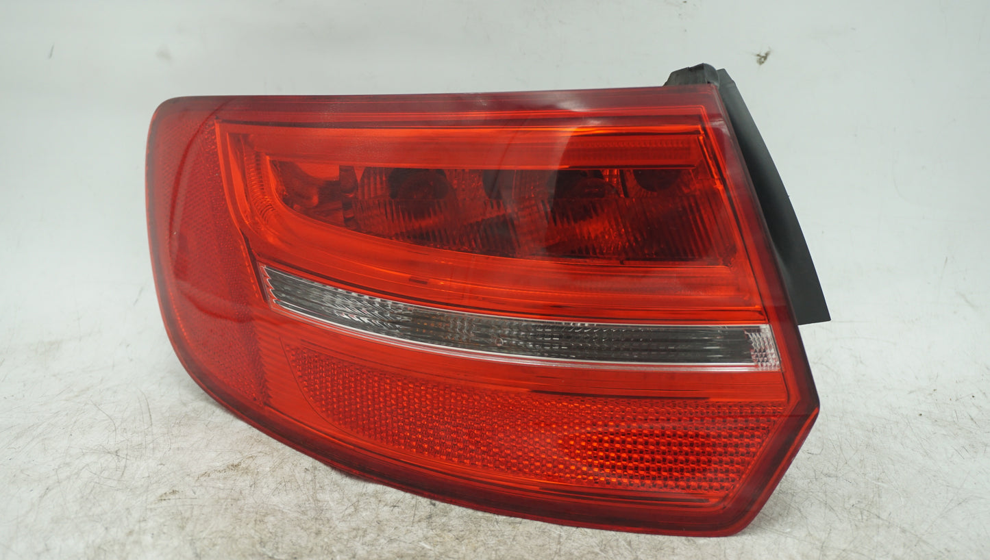 AUDI A3 8P HATCHBACK LEFT TAIL LIGHT 8P4945095