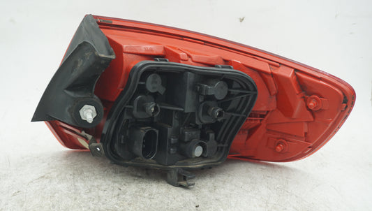 AUDI A3 8P HATCHBACK LEFT TAIL LIGHT 8P4945095