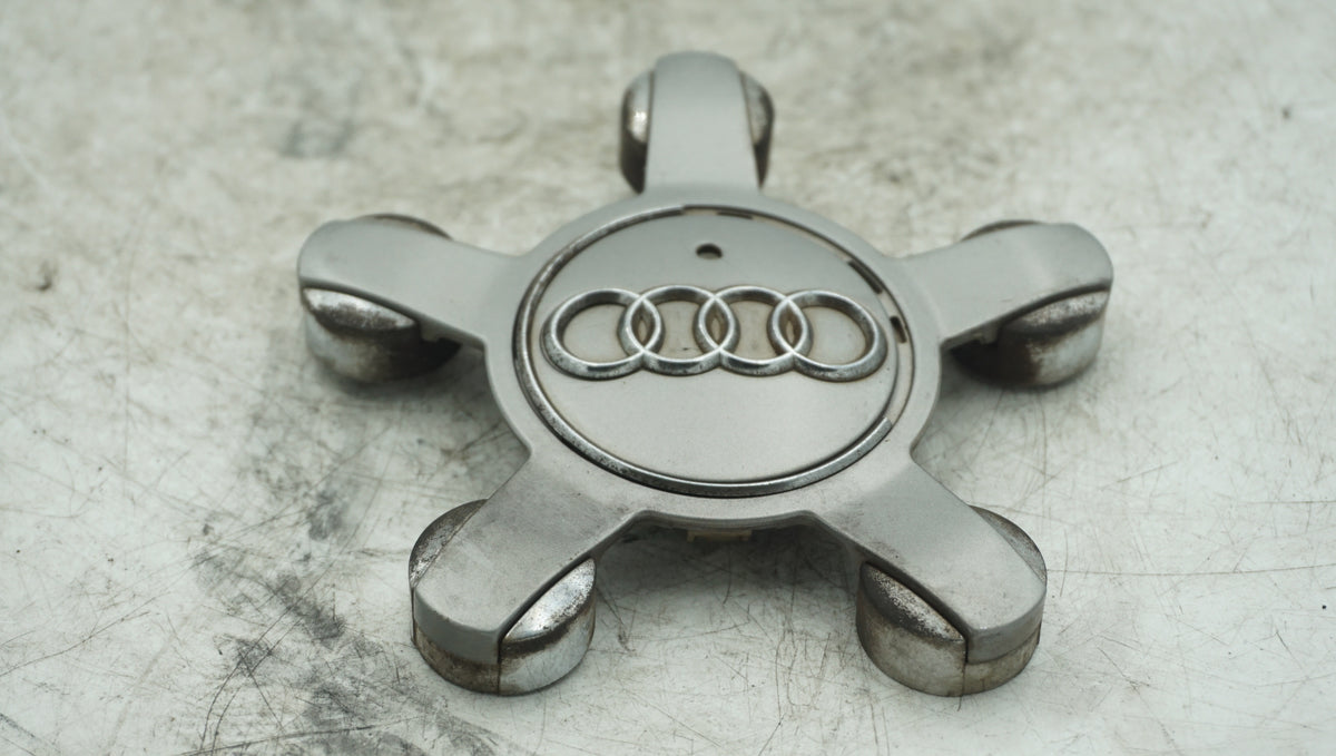 AUDI WHEEL HUB COVER 8R0601165 - LRI Autoparts