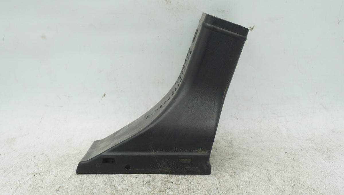 BMW 5 SERIES E60 FRONT LEFT BRAKE COOLING AIR DUCT 7033703