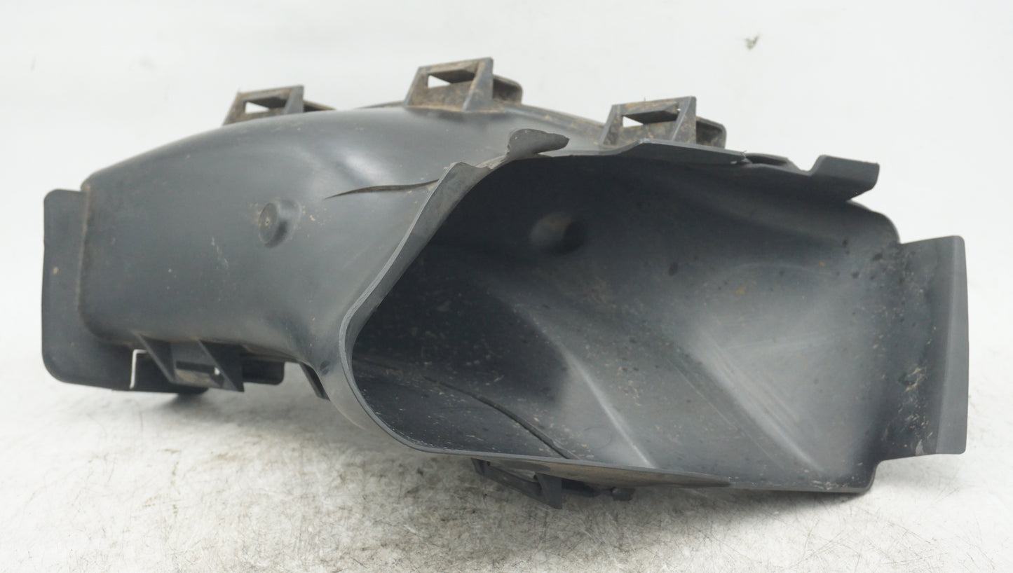 BMW 1 SERIES E87 FRONT BUMPER LEFT BRAKE AIR DUCT 7076841