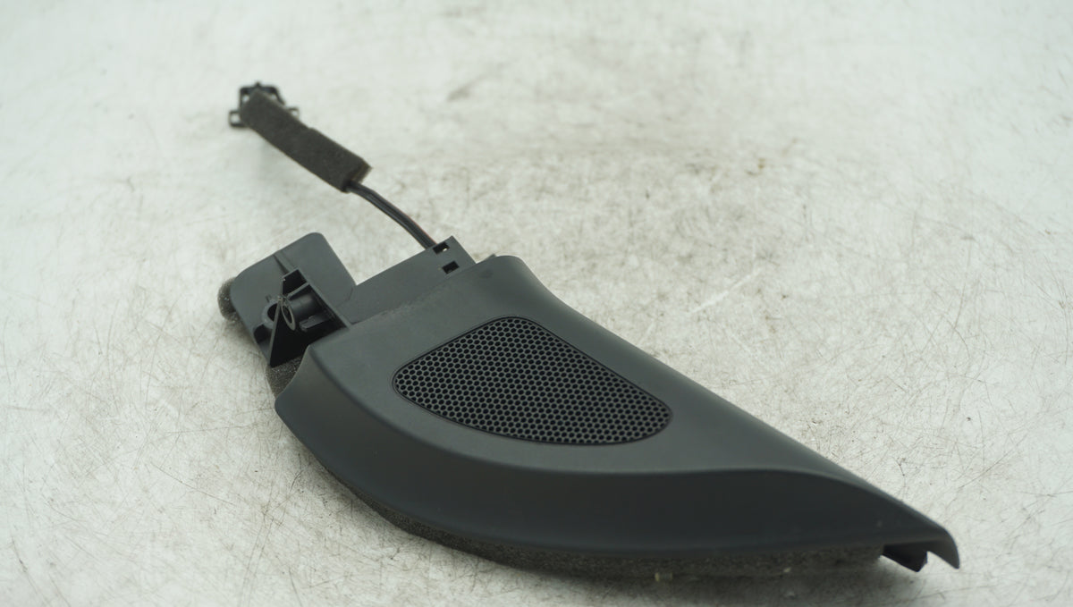 VW GOLF MK5 FRONT LEFT DOOR TWEETER SPEAKER AND TRIM 1K0837993