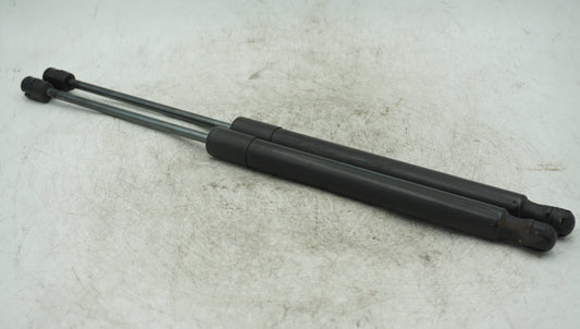VW GOLF MK5 REAR TAILGATE GAS STRUTS 1K6827550